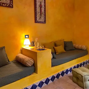  Bed & Breakfast Il Profumo Del Sale Italië